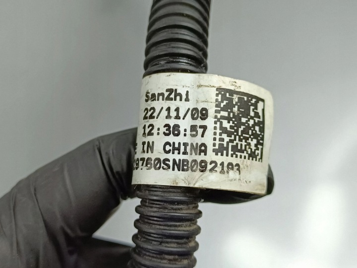 2023 MG ZS SERRE-CÂBLE POSITIVE 10429760N2
