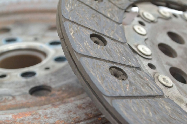 VOLANT BIMASSE EMBRAYAGE SAAB 93 9-3 1.9 120 88KW F40