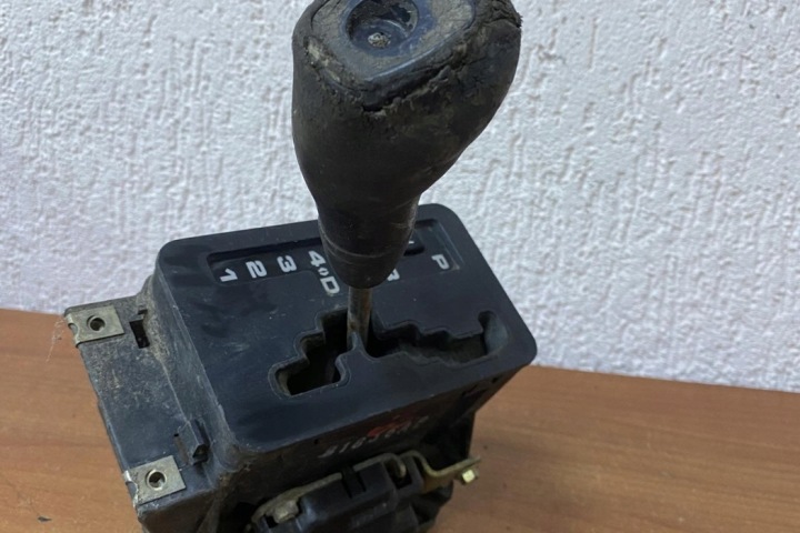 MÉCANISME CHANGEMENTS VITESSE AUDI 100 (5000) A2022670137 2001