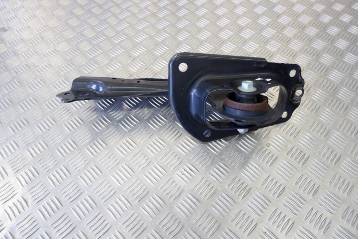BRAS DE SUSPENSION ARRIÈRE DROIT TOYOTA PRIUS (_W5_) 4876047010 1.8L HYBRID 72KW 2017
