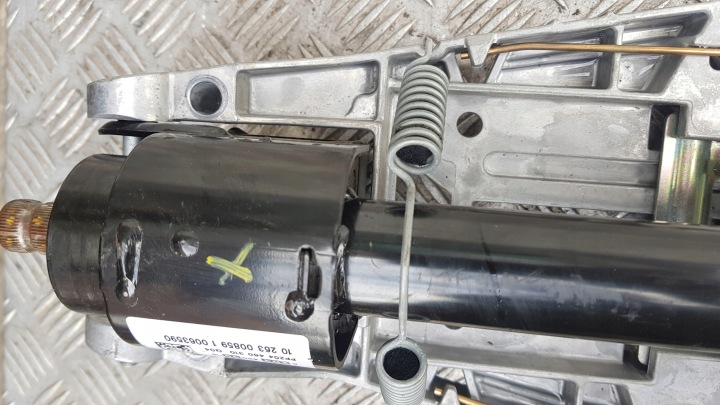 MERCEDES W204 COLONNE DIRECTION A2044604516