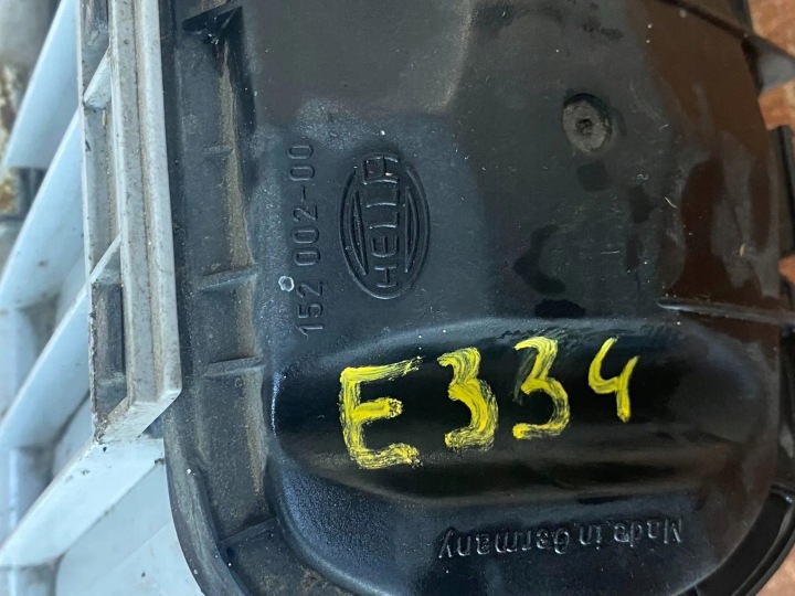 PHARES ANTIBROUILLARD DROIT AVANT MERCEDES-BENZ E (W210) E334 GASOLINE 2000