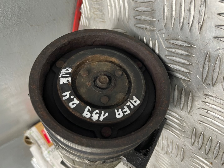 COMPRESSEUR DE CLIMATISATION 60693332 ALFA ROMEO 159 2,4 JTD 05-11