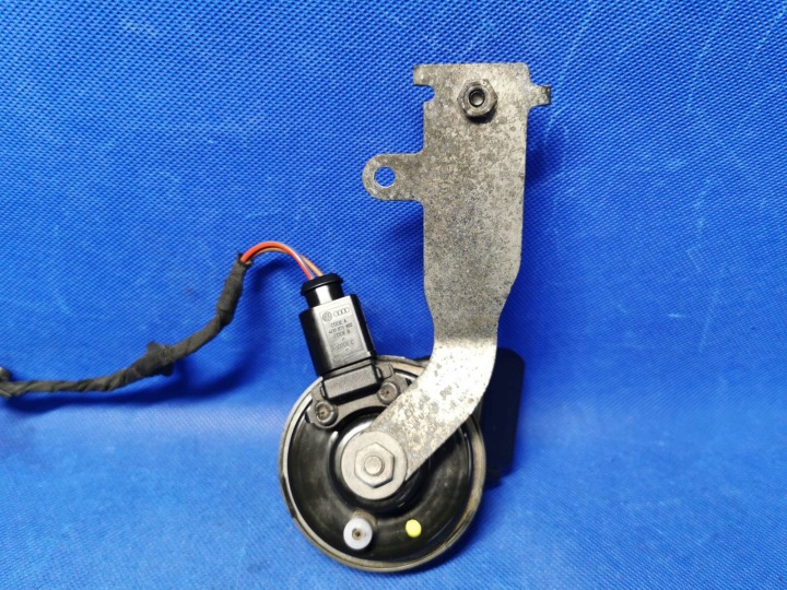 KLAXON GAUCHE SIGNAL SONORE AUDI A3 8V 2.0 TFSI 5Q0951223F 8V0951209C