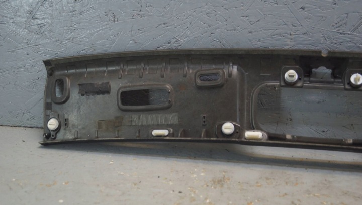 AUDI A5 8T GARNITURE BRODERIE 8F0867360N
