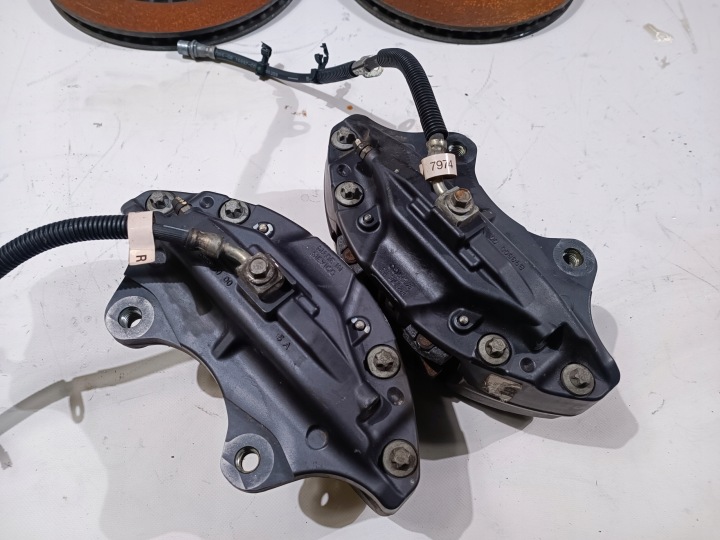 FREINS BREMBO ÉTRIERS DISQUES CHEVROLET CAMARO SS 2016-