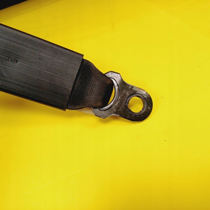 CEINTURE DE SÉCURITÉ DROIT AVANT SKODA FELICIA I NR567