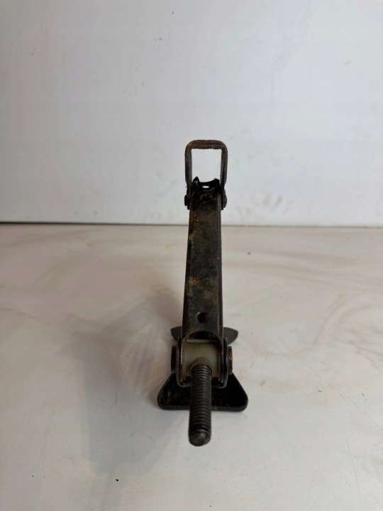 CRIC ÉLÉVATEUR NISSAN ALMERA TINO