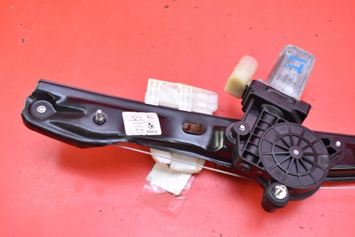ÉLÉVATEUR VITRES GAUCHE ARRIÈRE 7351049 BMW F30 11-16