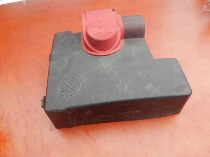 CHÂSSIS BOÎTE FUSIBLES IVECO DAILY 14-