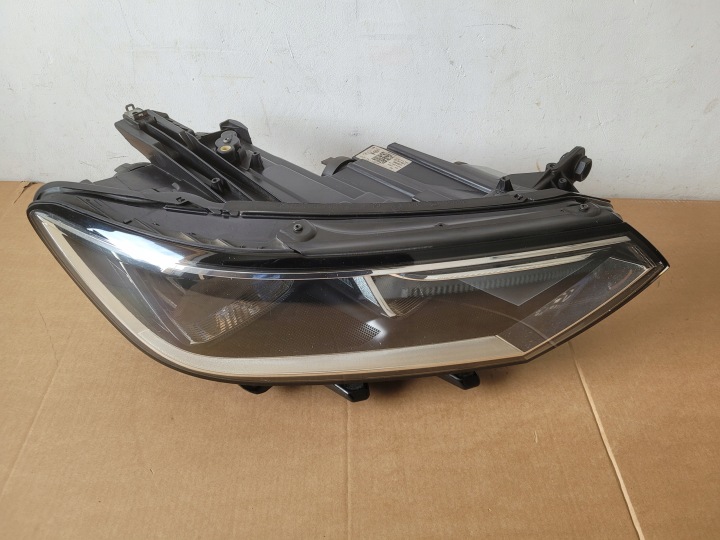 PHARE PROJECTEUR AVANT DROITE VW PASSAT B8 3G1941006C