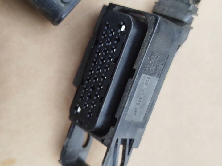 ÉLÉVATEUR VITRE GAUCHE AVANT AVANT OCTAVIA I 1 101446-203 PETIT MOTEUR MODULE