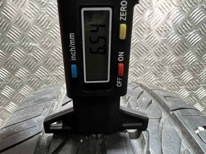 PNEU PNEUS ÉTÉ ESTIVALE X1 185/60/15 FIRESTONE TZ300A 17R. 185 60 15