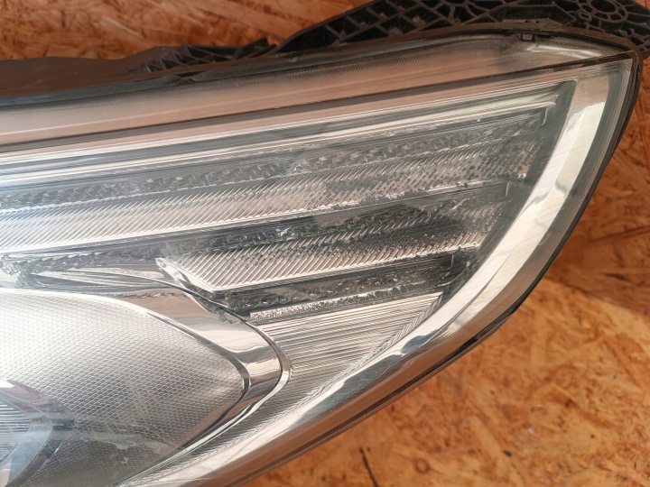 PHARE GAUCHE AVANT PROJECTEUR EUROPE EM2B-13W030-EH FORD S-MAX II MK2 COMPLET LED