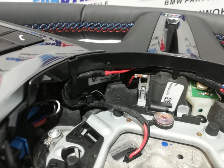 BMW G05 G06 G07 X5M F95 X6M F96 G09 VOLANT AIRBAG 5A4B4B1 36KM