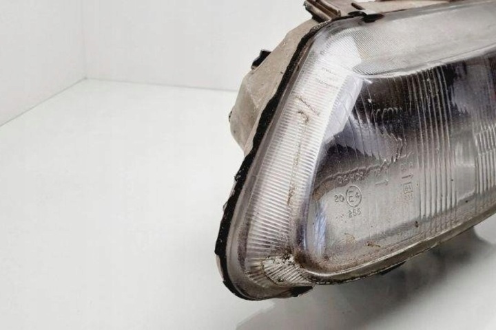 PHARE GAUCHE AVANT RENAULT LAGUNA I (B56_, 556_) 7700820118 1.9L DIESEL