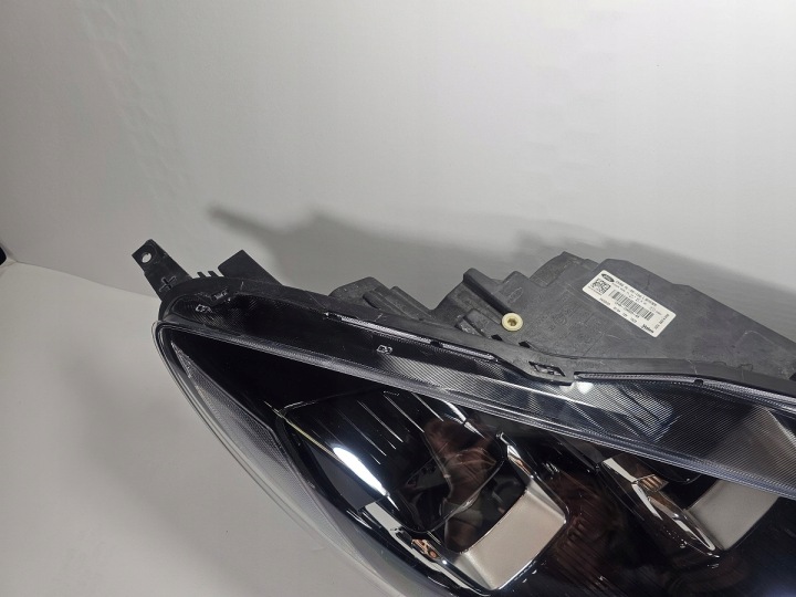 KUGA MK3 ST PHARE DROITE GAUCHE LED LV4B-13W030-AK LV4B-13W029AK