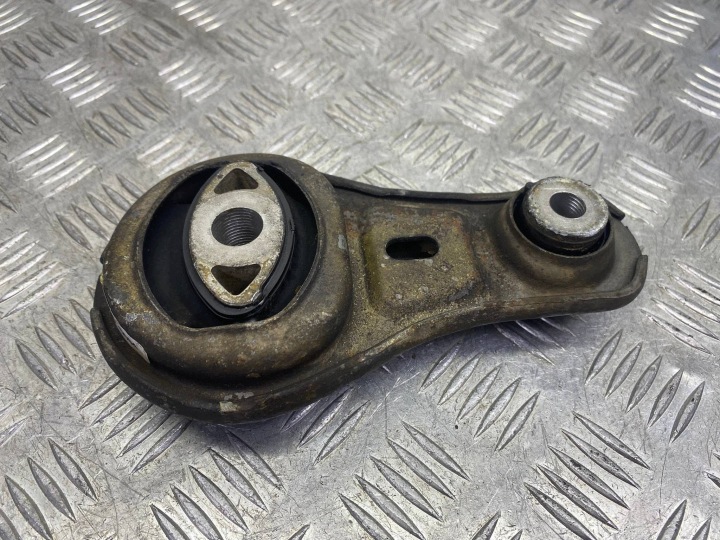 POIGNÉE COUSSIN FIXATION MOTEUR MERCEDES VITO III W447 A4472400110