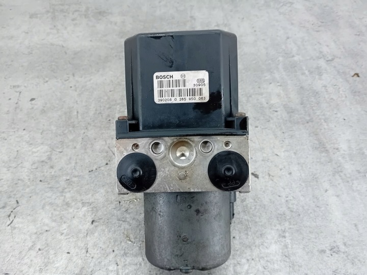 POMPE ABS SKODA SUPERB I 3U0614517B 02652251390 BOSCH 2.5 TDI