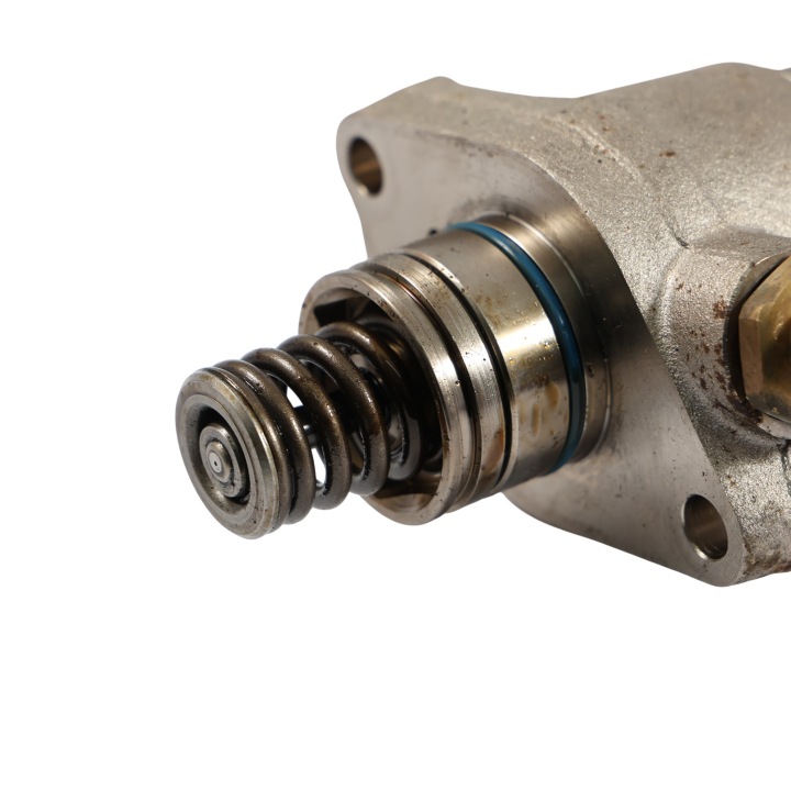 VW VOLKSWAGEN GOLF 5G POMPE CARBURANTS HAUTE PRESSION 2.0 TFSI 06L127025N