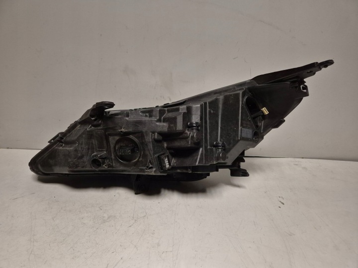OPEL ASTRA 5 V K 15- PHARE DROITE AVANT AVANT COMPLET LED LUX EUROPE 39111150