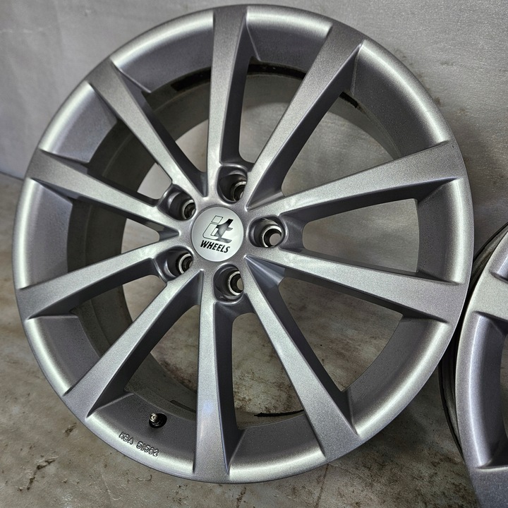 LLANTAS VOLVO C30 C70 S40 S60 S80 V40 V50 V60 V70 V90 XC60 XC70 NV250 7,5X18 