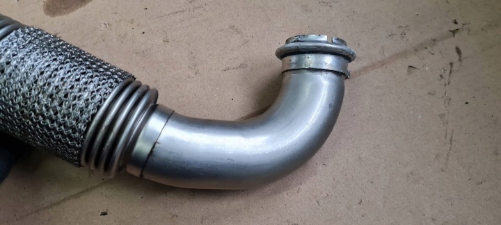 A5 8W LIFT FIL TUYAU EGR 05L131521E A4 B9 8W A6 C8