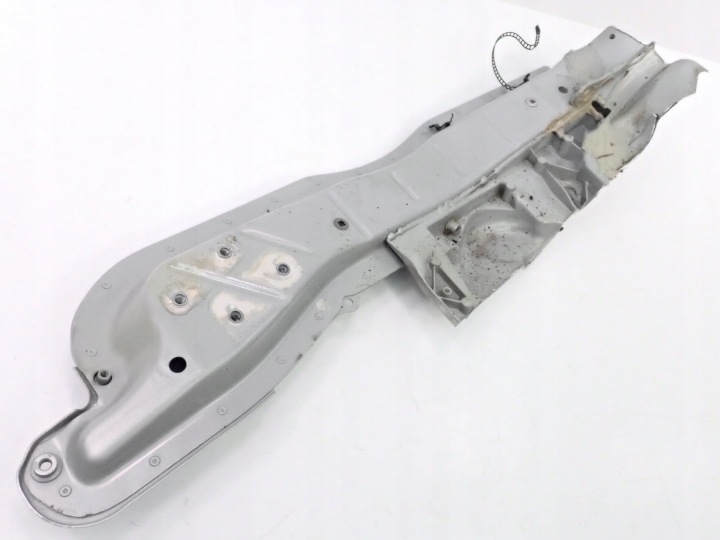 4E0805171G TABLIER GARDE-BOUE GAUCHE LY7W AUDI A8 D3