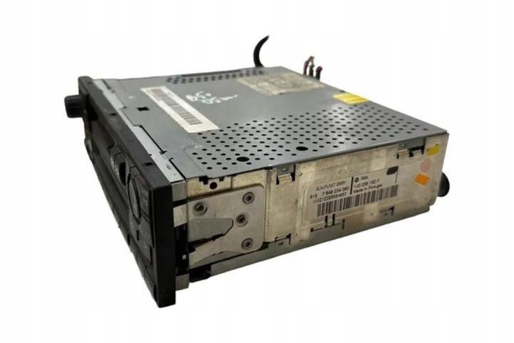 RADIO AVEC NAVIGATION VW PASSAT B5 (3B2) 1J0035152F 1.9L DIESEL 66KW 2005