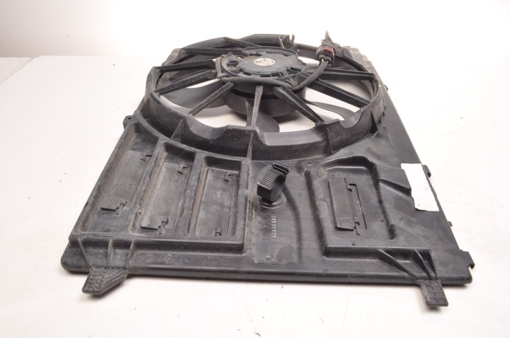 VOLVO V40 II VENTILATEUR RADIATEUR 31319166 3136613400 3135104067