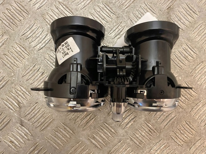 MERCEDES-BENZ E W213 BUSES GRILLES CENTRAL CONDUIT D'AIR TABLEAU DE BORD INSTRUMENTATION