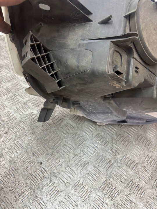 PROJECTEUR PHARE DROITE CITROEN C4 II 10- 9687304480