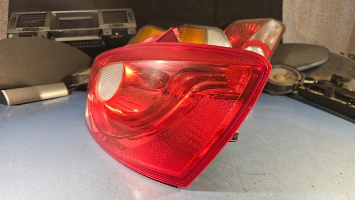 PHARE DROIT ARRIÈRE ARRIÈRE SEAT IBIZA IV 6J49455096 6J4945112