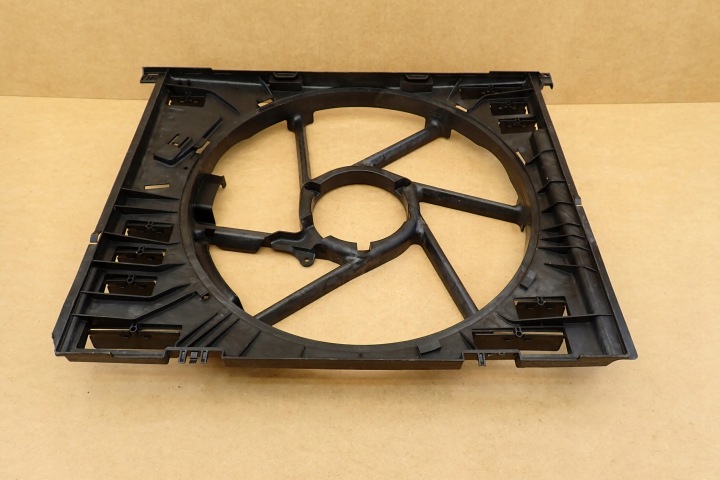 CHÂSSIS VENTILATEUR RADIATEURS G20 G21 G22 G23 G26 I4 G42 SUPRA DB 600