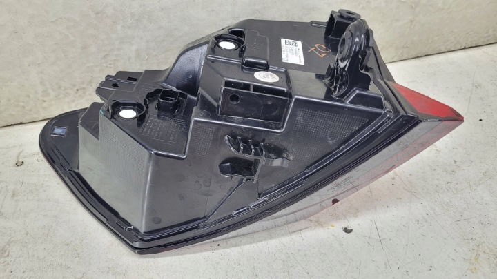 BMW X1 U11 PHARE ARRIÈRE DROITE ARRIÈRE HIGH 9465352