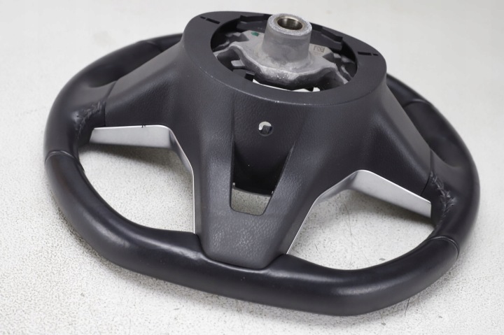 VOLANT QASHQAI CUIR NISSAN OE 34257522B