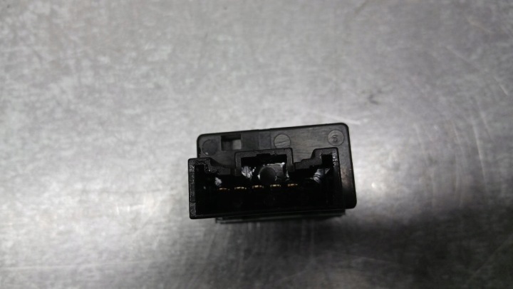 COMMUTATEUR RÉGLAGE FEUX HYUNDAI MATRIX I 05R 1.6B 93370-17000