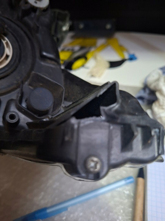 NISSAN QASHQAI II 2 J11 13- PHARE PROJECTEUR GAUCHE AVANT KOITO 100-18013