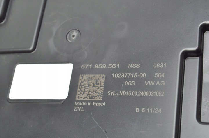 VOLKSWAGEN TIGUAN III ÉCLAIRAGE AMPOULE CABINES INTÉRIEUR 571959561 5E3868837