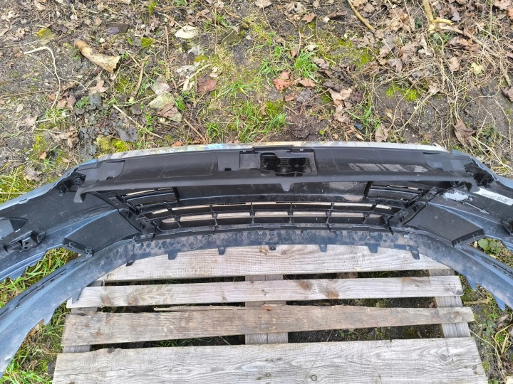 AUDI A3 8V PARE-CHOCS AVANT ORIGINAL GRILLE 8V3853651AA LUBUSKIE