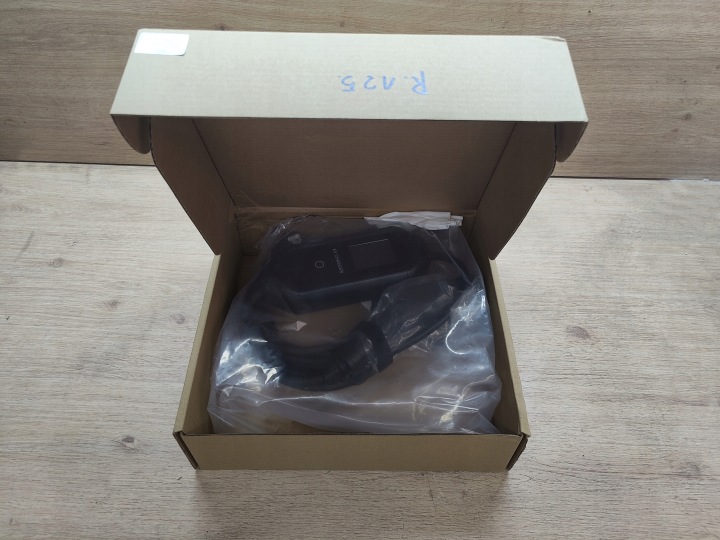CHARGEUR 8-16A 230V TYPE 2 EV CHARGER EUROPE VERS RENAULT TESLA SMART VOLVO