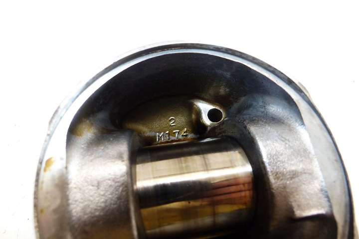CITROEN C4 AIRCROSS MITSUBISHI ASX III 1.8 DID 4N13 PISTON PIVOT