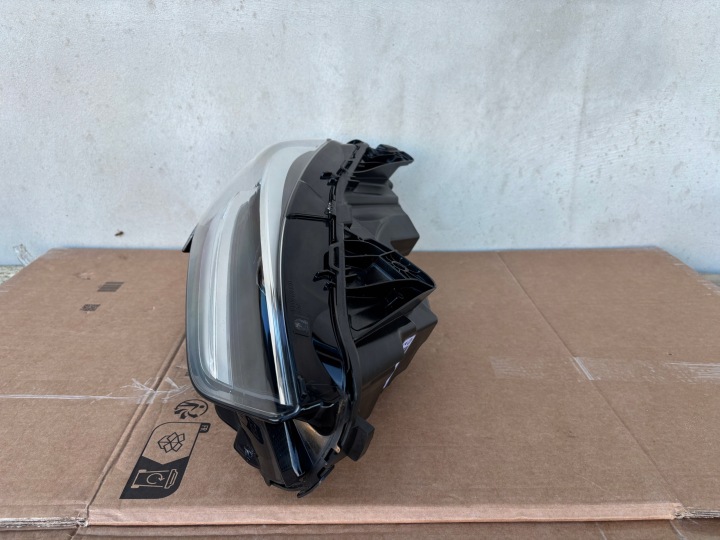 PHARE DROITE PROJECTEUR OPEL INSIGNIA B 20- LIFT COMPLET LED