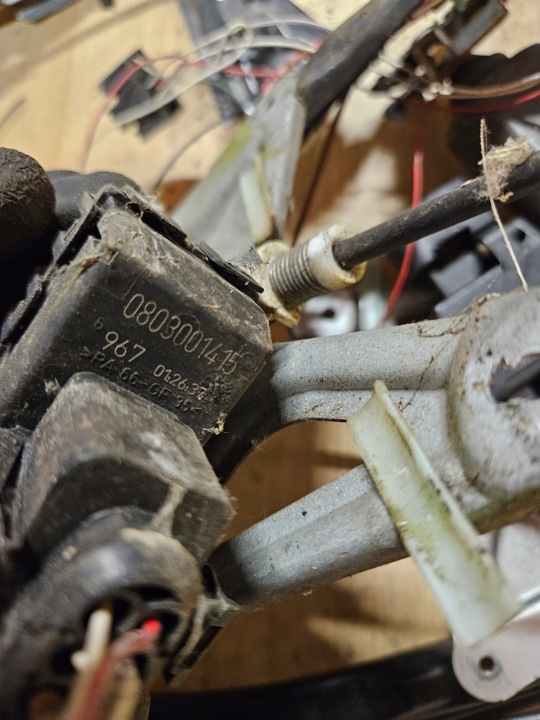 AUDI A4 B5 ÉLÉVATEUR VITRES GAUCHE AVANT AVANT