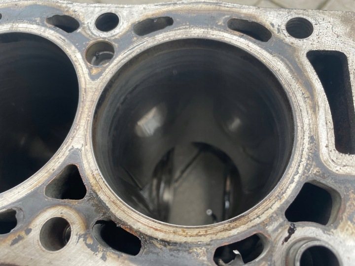 BLOC MOTEUR 2.0 D 136 KM VOLVO V50 C30 S40 D4204T