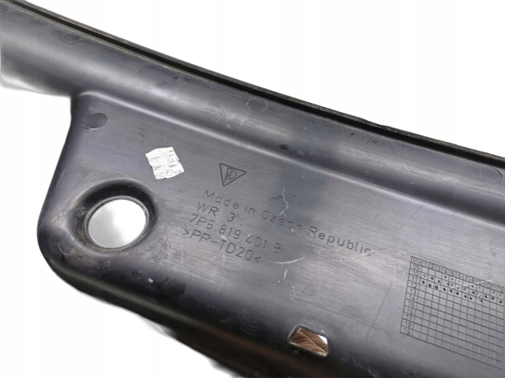 DOUBLURE DE PASSAGE DE ROUE PORSCHE CAYENNE II 7P 7P5819401B