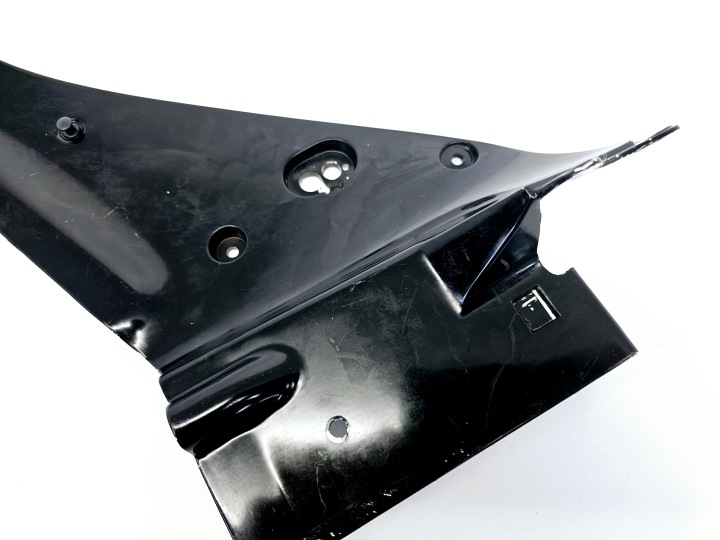 HONDA CBR 900 RR REMPLISSAGE DROIT PROTECTION CHÂSSIS PLASTIQUE