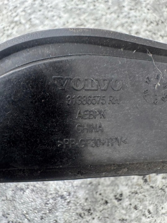 MOULURE PARE-BRISE DROITE VOLVO S90 II 2017-2021 31386575