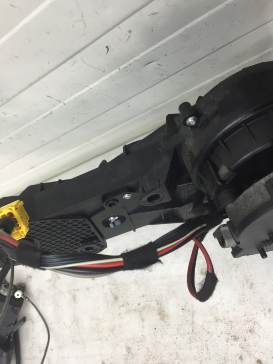 MERCEDES VITO VIANO W639 PETIT MOTEUR PORTE COULISSANTE A6398200142 GAUCHE
