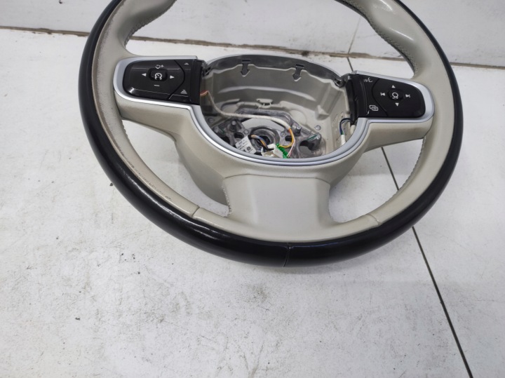 VOLANT MULTIFONCTIONNELLE VOLVO XC60 II 2